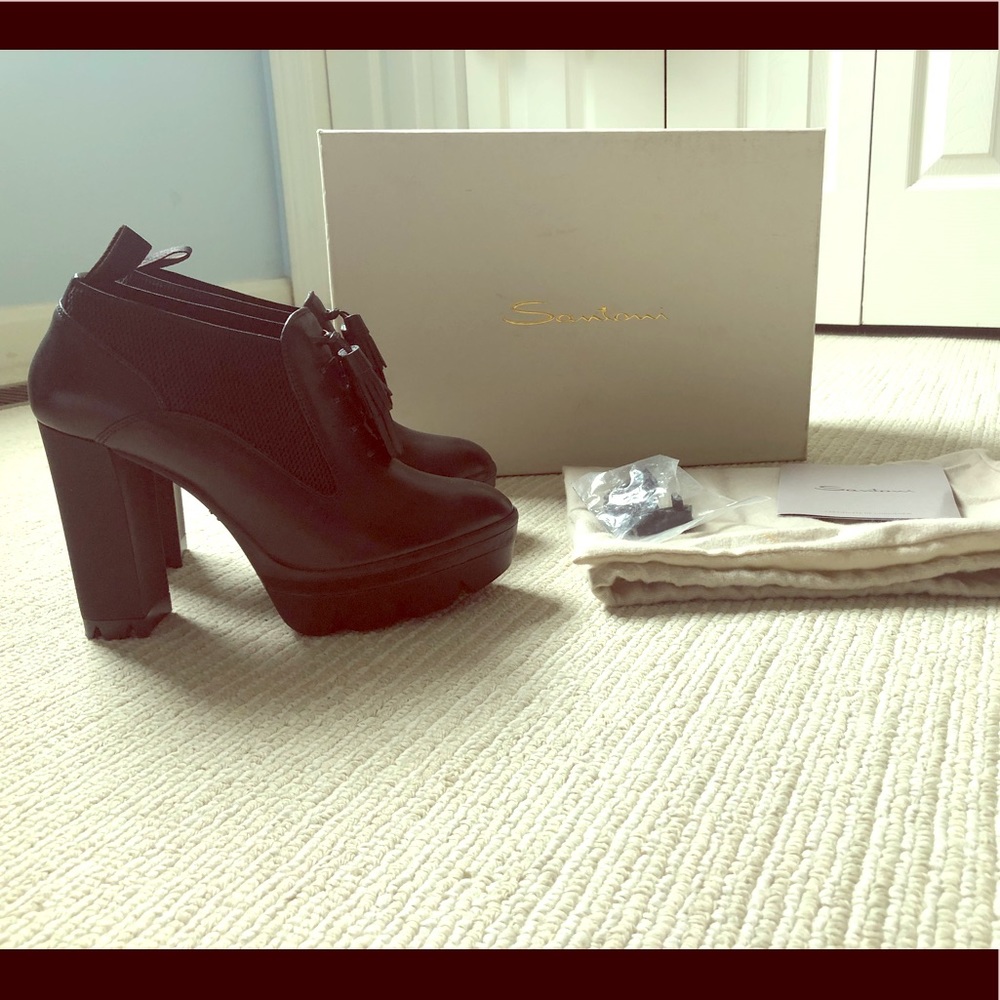 Santoni Oxford Heels, Black